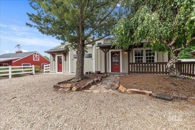 10060 W Rolling Hills Dr., Star, ID 83669