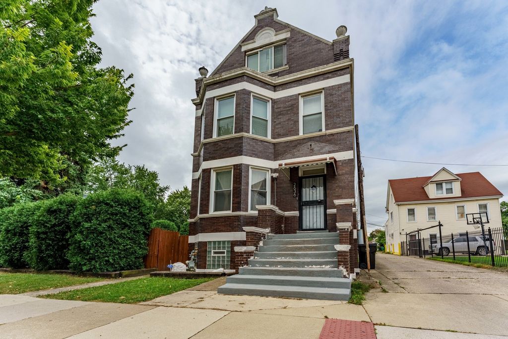 2636 RIDGELAND Avenue 1, Berwyn, IL 60402