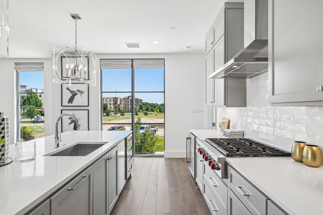 5270 Town and Country Boulevard 212B, Frisco, TX 75034
