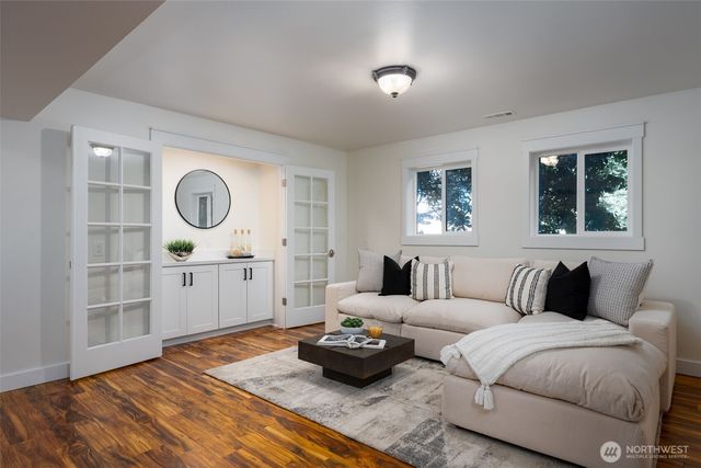 11619 NE 97th Street, Kirkland, WA 98033