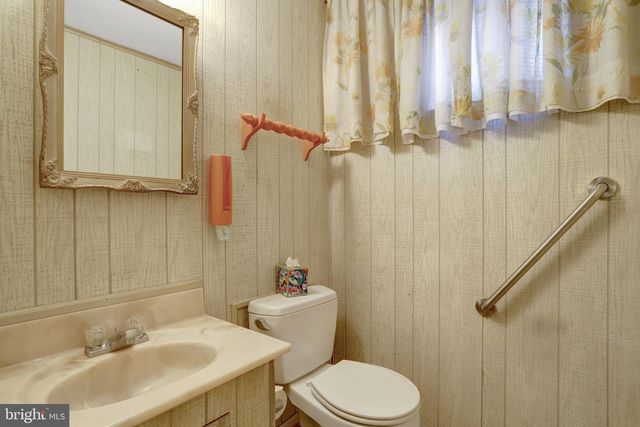 6107 CRAFT RD, Alexandria, VA 22310