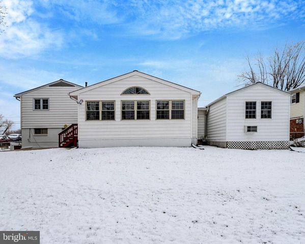 6107 CRAFT RD, Alexandria, VA 22310