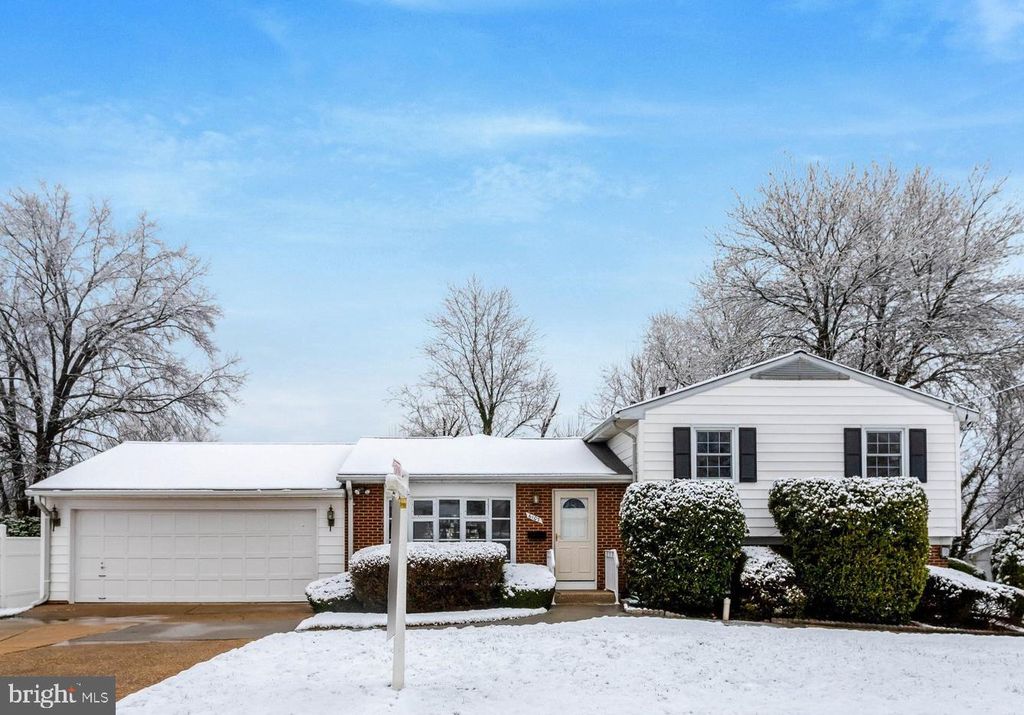 6107 CRAFT RD, Alexandria, VA 22310