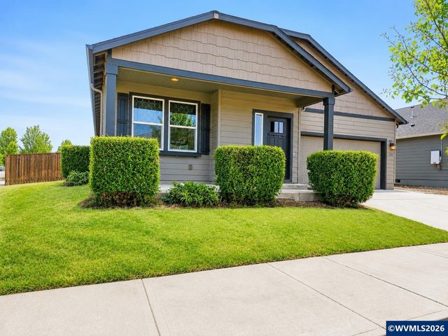 1363 Jefferson St, Independence, OR 97351
