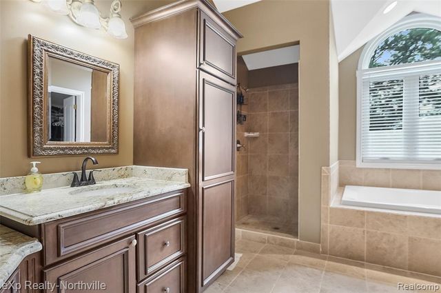 24364 Tara Drive, South Lyon, MI 48178