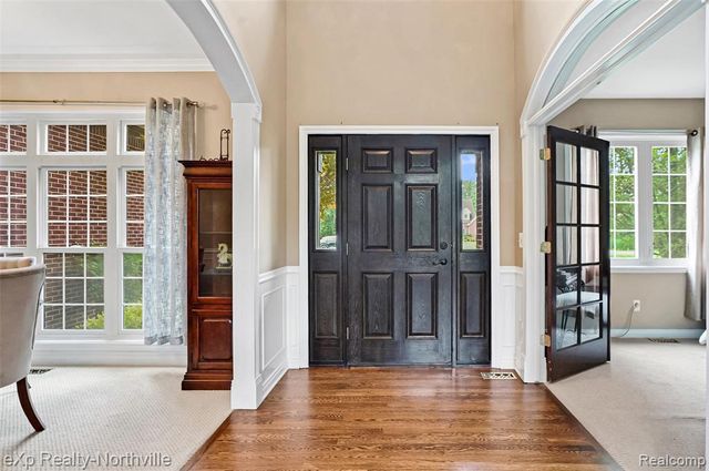 24364 Tara Drive, South Lyon, MI 48178