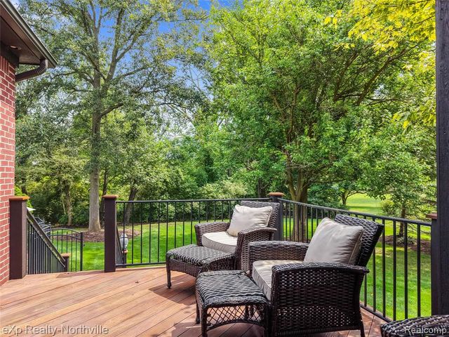 24364 Tara Drive, South Lyon, MI 48178