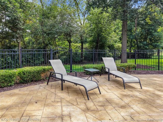 24364 Tara Drive, South Lyon, MI 48178