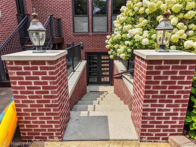 24364 Tara Drive, South Lyon, MI 48178