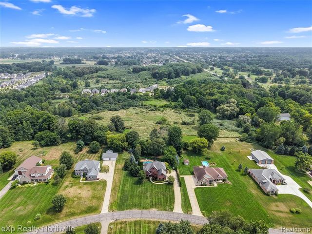 24364 Tara Drive, South Lyon, MI 48178