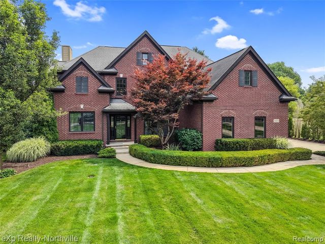 24364 Tara Drive, South Lyon, MI 48178