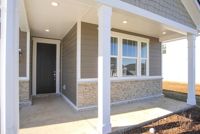 1554 Oak Spring Drive, Columbia, TN 38401