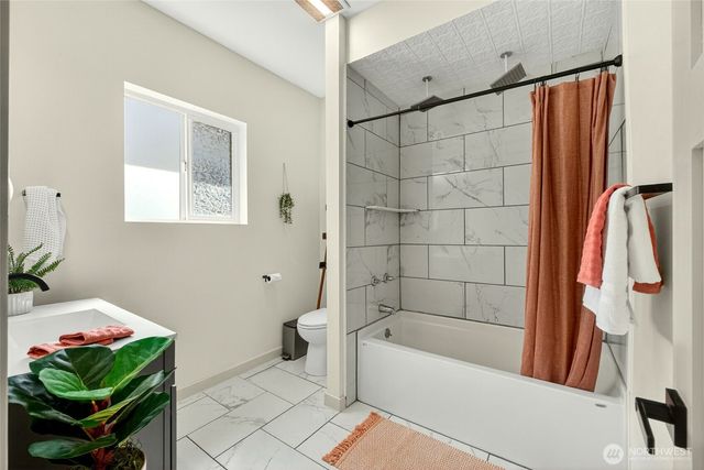 5802 S Warner Street, Tacoma, WA 98409