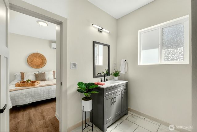 5802 S Warner Street, Tacoma, WA 98409