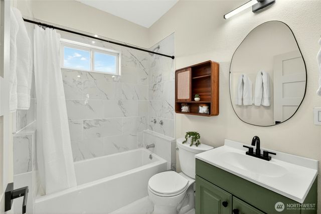 5802 S Warner Street, Tacoma, WA 98409