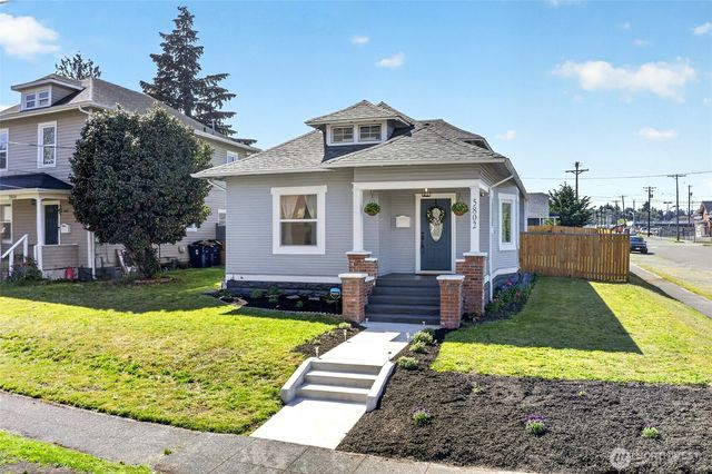 5802 S Warner Street, Tacoma, WA 98409