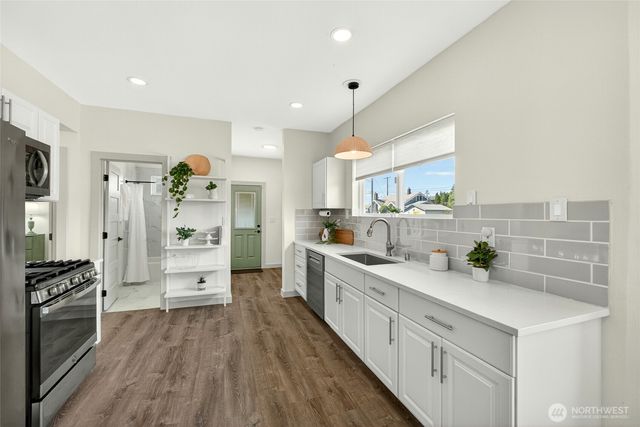 5802 S Warner Street, Tacoma, WA 98409