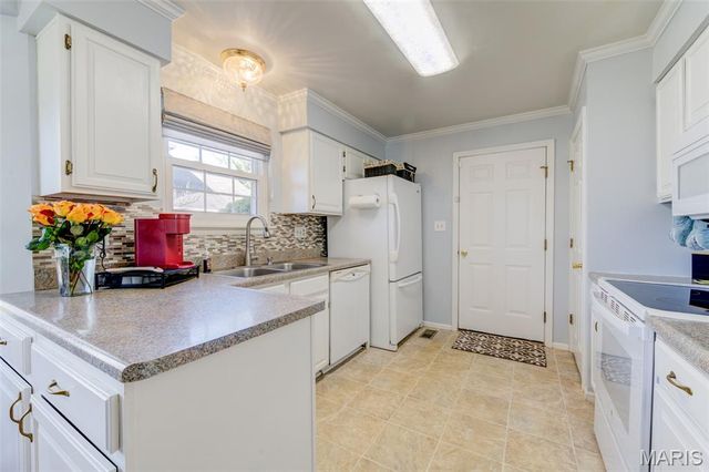 11941 Autumn Trace Court, Maryland Heights, MO 63043