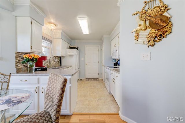 11941 Autumn Trace Court, Maryland Heights, MO 63043