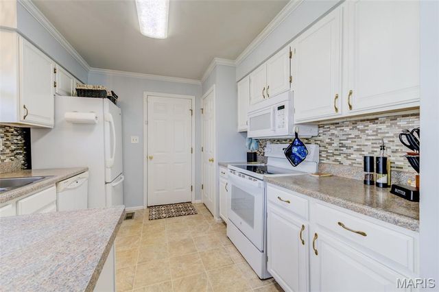 11941 Autumn Trace Court, Maryland Heights, MO 63043