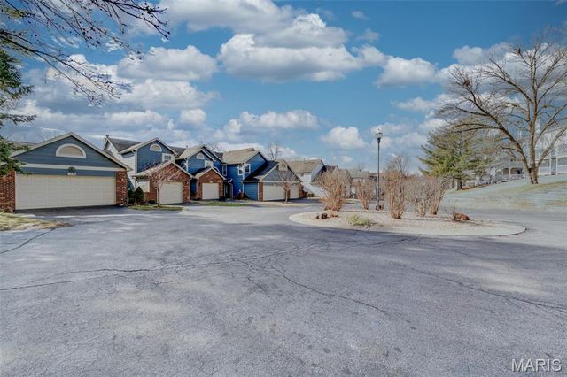 11941 Autumn Trace Court, Maryland Heights, MO 63043