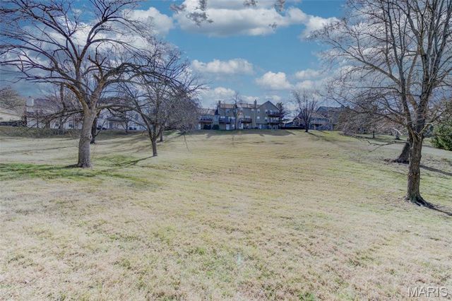 11941 Autumn Trace Court, Maryland Heights, MO 63043