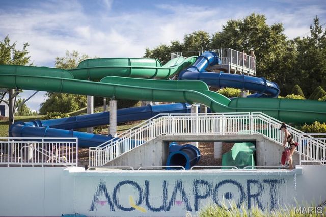 11941 Autumn Trace Court, Maryland Heights, MO 63043