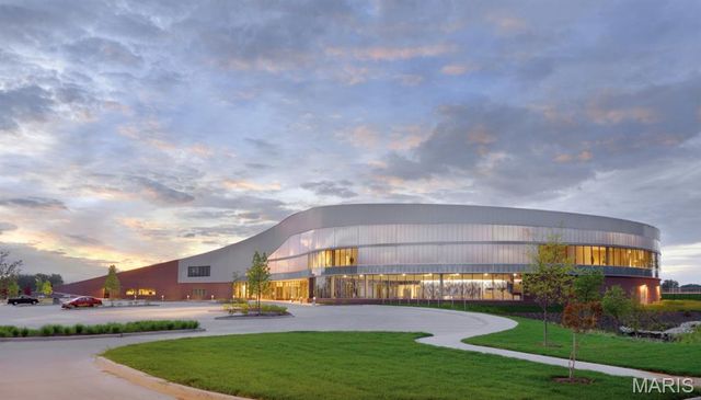 11941 Autumn Trace Court, Maryland Heights, MO 63043