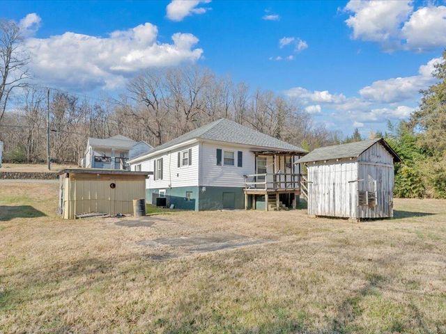 250 Chestnut ST, Fieldale, VA 24089