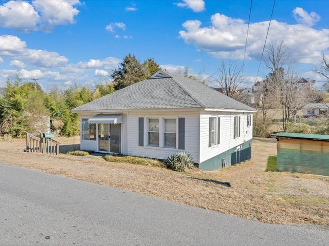 250 Chestnut ST, Fieldale, VA 24089