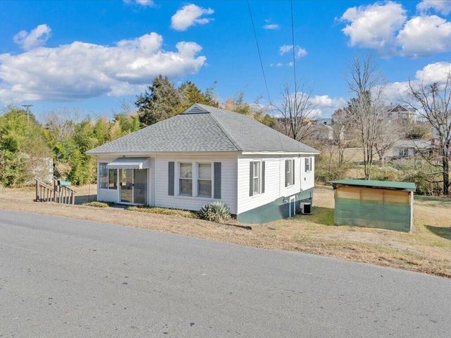 250 Chestnut ST, Fieldale, VA 24089