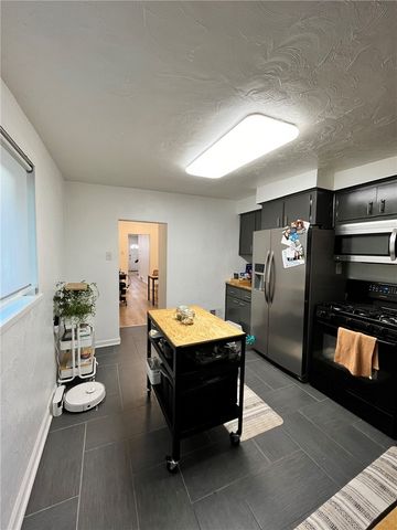 1827 Lowrie St, Troy Hill, PA 15212