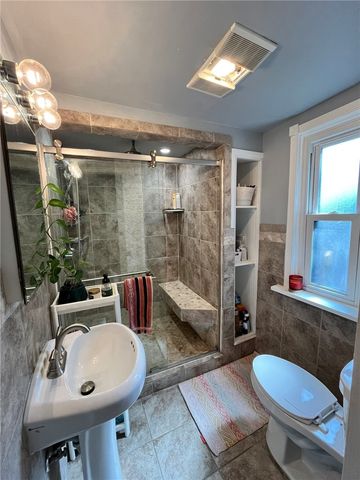 1827 Lowrie St, Troy Hill, PA 15212