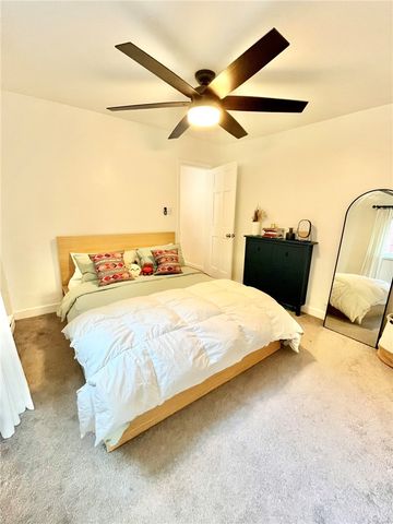 1827 Lowrie St, Troy Hill, PA 15212