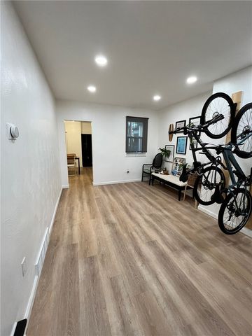 1827 Lowrie St, Troy Hill, PA 15212