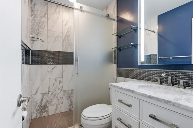 1014 Mountview Court, Carrollton, TX 75006