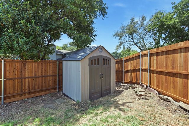 1014 Mountview Court, Carrollton, TX 75006