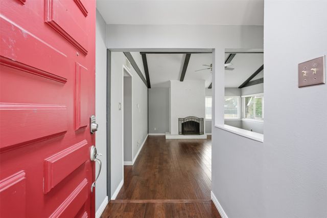 1014 Mountview Court, Carrollton, TX 75006