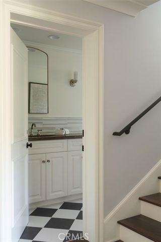 2 Royal Saint George Road, Newport Beach, CA 92660