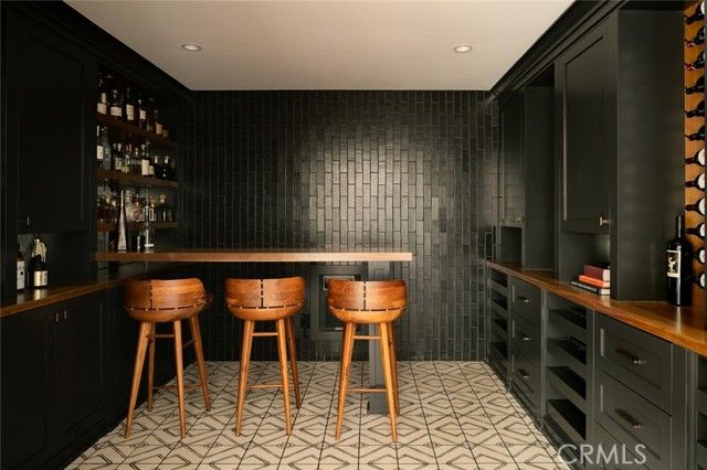 2 Royal Saint George Road, Newport Beach, CA 92660