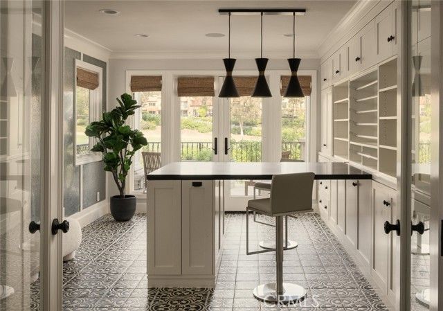 2 Royal Saint George Road, Newport Beach, CA 92660