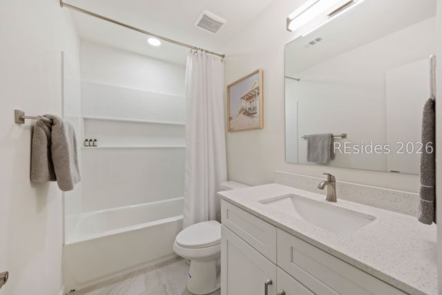 96 Mathews Dr Apt 142, Hilton Head Island, SC 29926