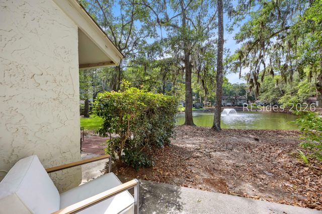 96 Mathews Dr Apt 142, Hilton Head Island, SC 29926
