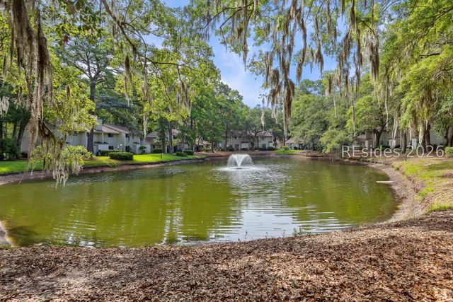 96 Mathews Dr Apt 142, Hilton Head Island, SC 29926