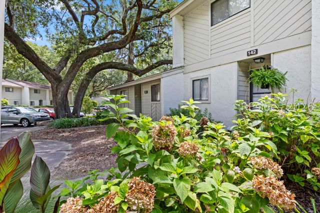 96 Mathews Dr Apt 142, Hilton Head Island, SC 29926