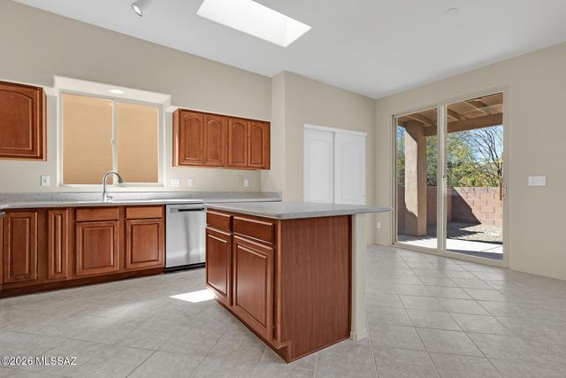 7713 E Pristine Place, Tucson, AZ 85750