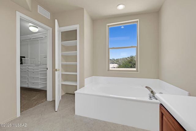 7713 E Pristine Place, Tucson, AZ 85750