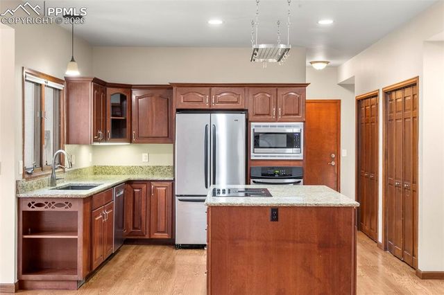 2845 Halleys Court, Colorado Springs, CO 80906