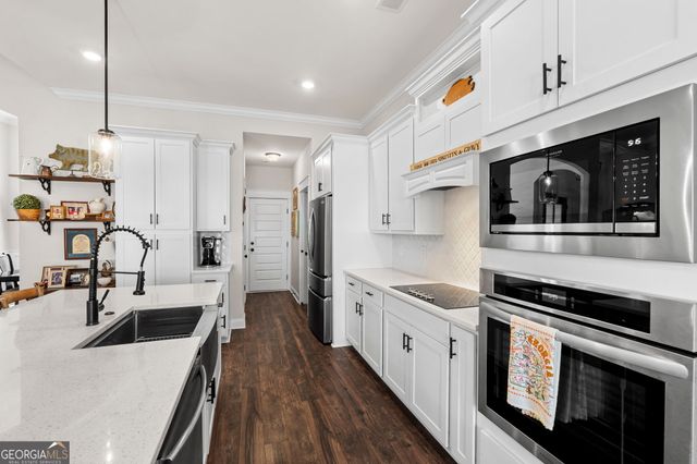611 Jeffery Thomas Drive, Bonaire, GA 31005