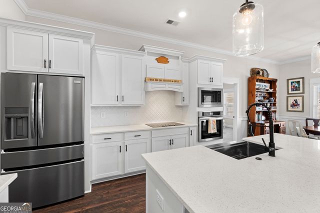611 Jeffery Thomas Drive, Bonaire, GA 31005